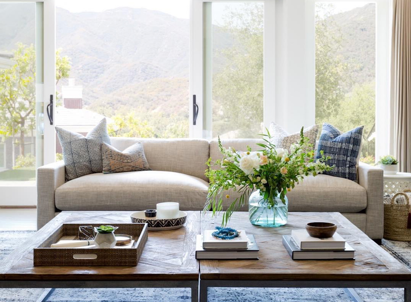QUICK GUIDE: CUSTOM FURNITURE MADE EASY