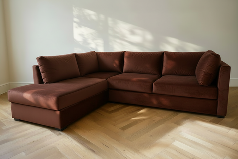 Capsule Aleta Sectional