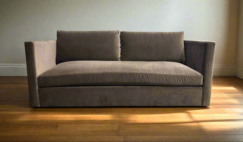 Capsule Alcott Sofa