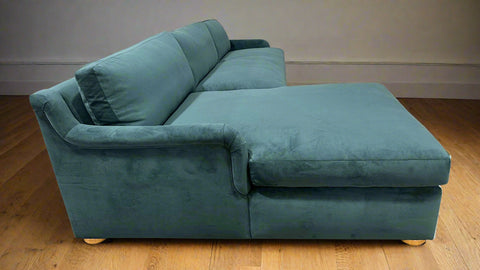 Capsule Gardner Sectional